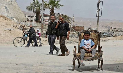 Habitantes de Ghouta Oriental vuelven a sus casas